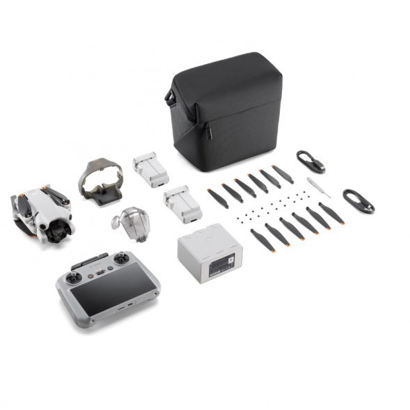 Квадрокоптер DJI Mini 4 Pro Fly More Combo Plus с пультом DJI RC2