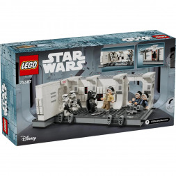 Конструктор LEGO Star Wars 75387 Посадка на Тантив IV