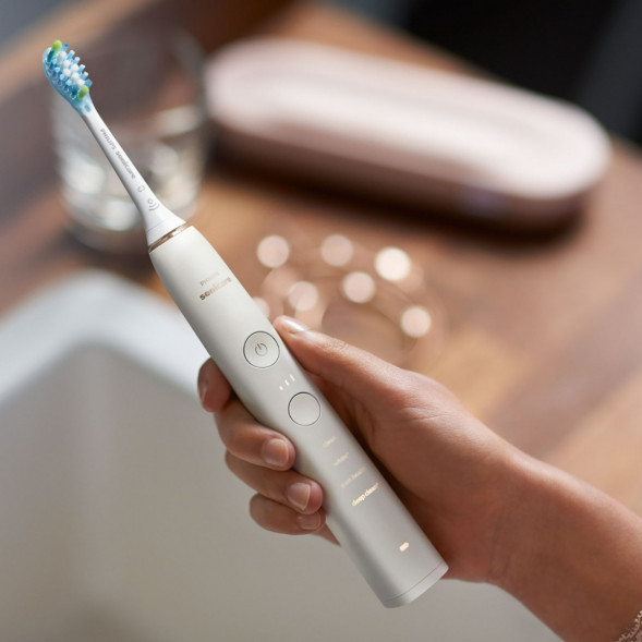 Электрическая зубная щетка Philips Sonicare HX9911/94, белый в Кемерово