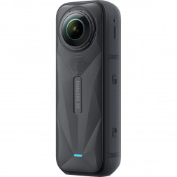 Экшн-камера Insta360 X5 (Essentials Bundle)