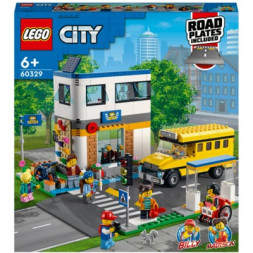Конструктор LEGO City Community 60329 День в школе