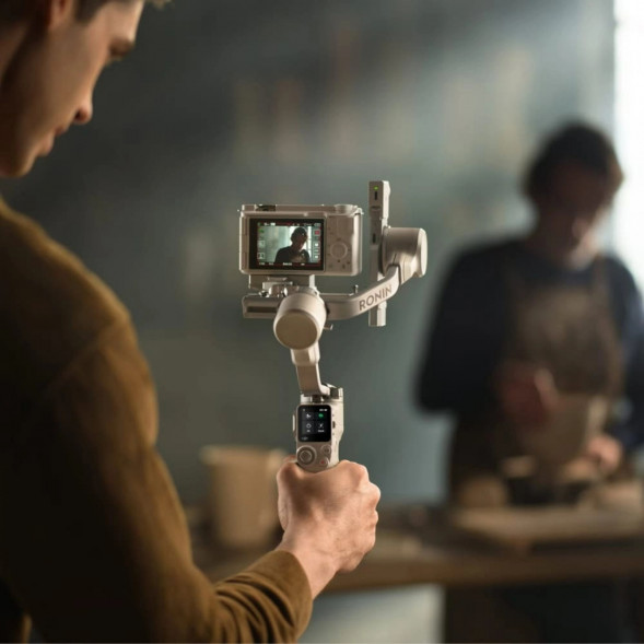 Стабилизатор DJI RS 4 Mini 